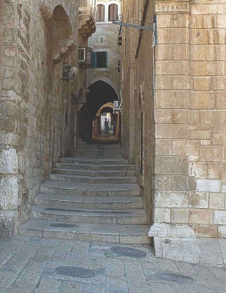 Boy with gun in Acre